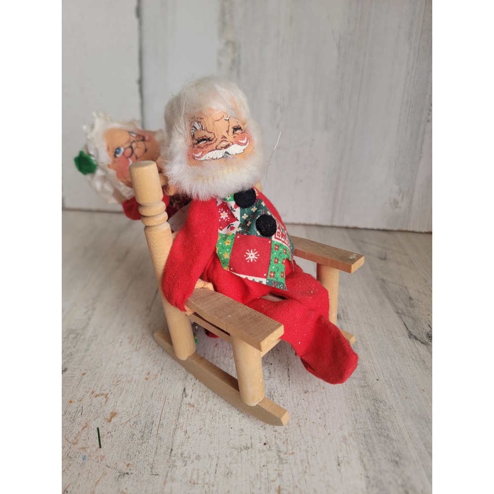 Annalee Mr Mrs Santa Claus rocking chair accessory Xmas mobility doll home